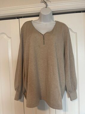 Chico's Taupe V-Neck Long Sleeve Pullover
